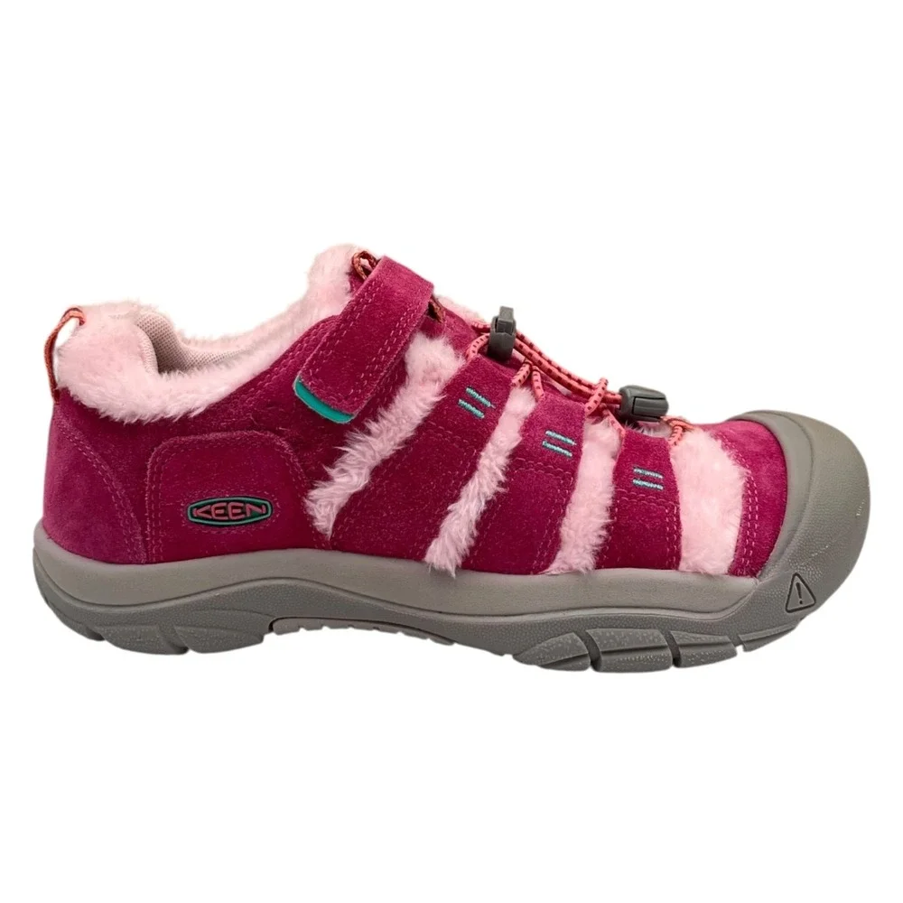 KEEN Newport Youth Girls Faux Fur Leather Outdoor Shoe Size 6 Fruit Dove Fuchsia
